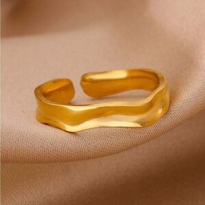 Chic 18K Gold Plated Stainless Steel Wave Adjustable Ring Waterproof New